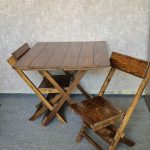 میز چوبی تاشو ضد آب با طراحی زیبا، در دو سایز 70x70 و 90x90، مناسب برای استفاده در فضای باز مانند تراس، حیاط و ویلا